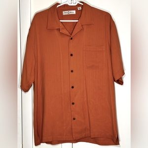 TOMMY BAHAMA SILK CAMP SHIRT SIZE MEDIUM